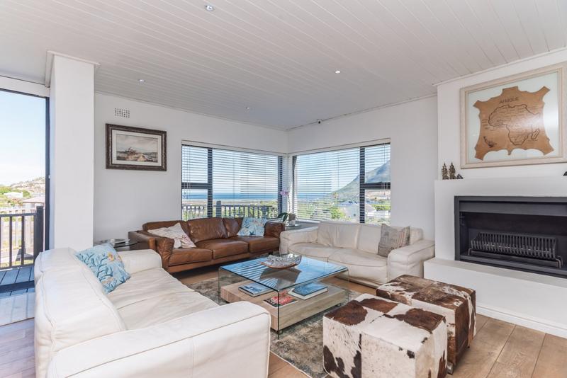 7 Bedroom Property for Sale in San Michel Western Cape